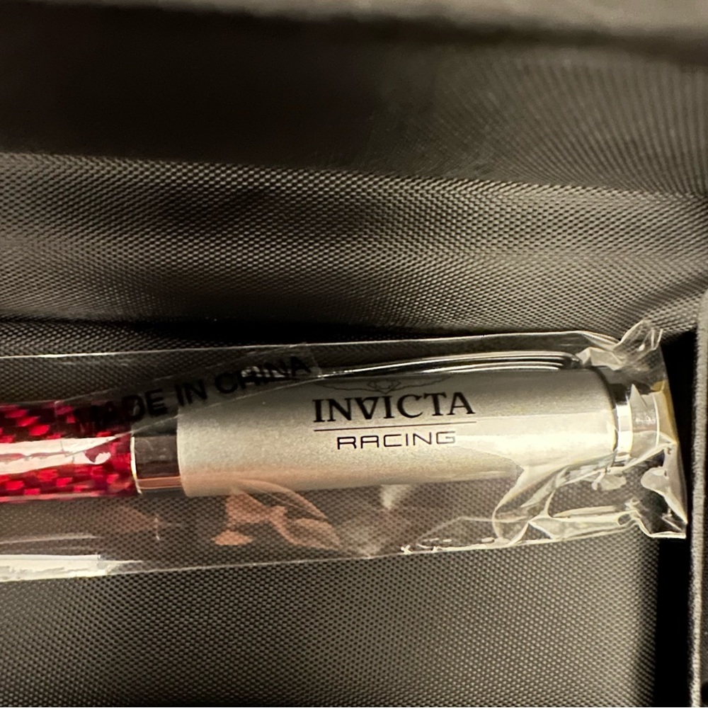 Invicta Pen With Box, Red (IPM442-RED) - Picture 4 of 5